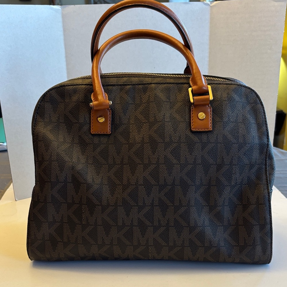 Michael Kors Logo Satchel NO CALL OUTS 13” x 10” x 6” Deep - Picture 2 of 10